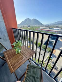Penthouse w/ AC & Gym, Arena MTY Views - Image 3