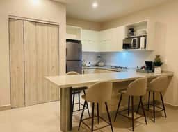 Central Apt: A/C, BBQ, 5min to Arena & Gym - Image 3