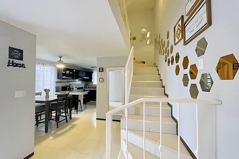 Casa Exclusiva / 10PAX / 8 camas/ Wi-Fi  / Parking