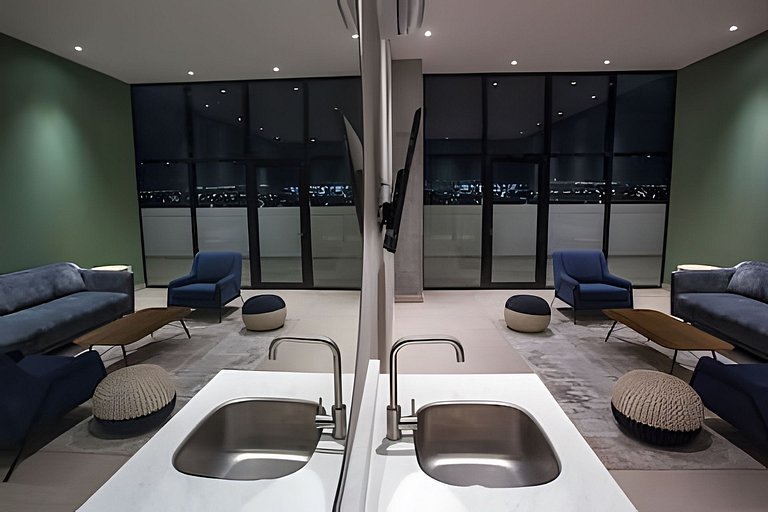 Hermoso Apto nuevo, BBQ, AC, Arena Mty, 2BR