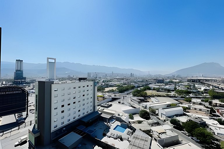 Bonito Depto. Frente Arena Mty
