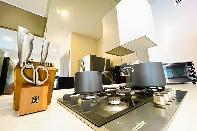 Lujoso Apt/Frente Arena Mty/Terraza/Parking/6Pax