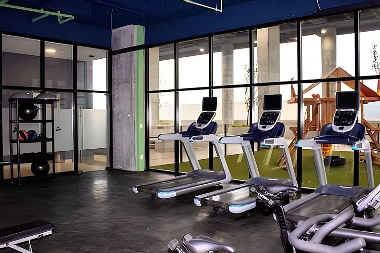 Lujoso Apt/Frente Arena Mty/Terraza/Parking/6Pax