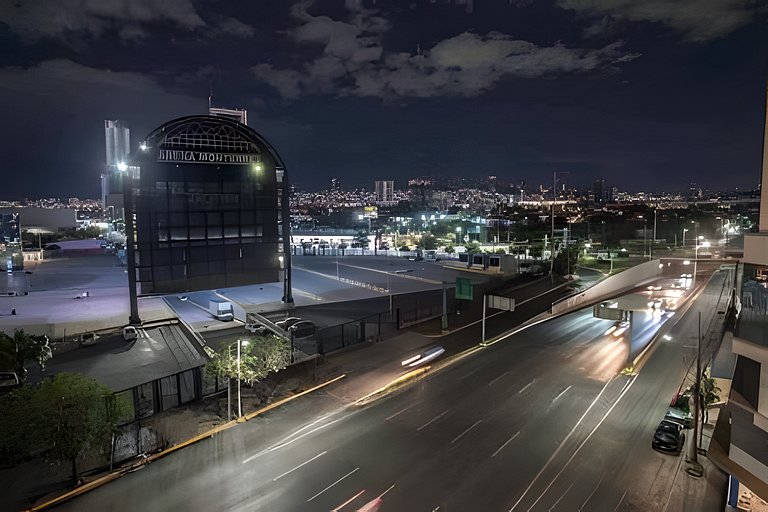 Majestuoso APT/Terraza/Gym/Parking/6PX/MTY