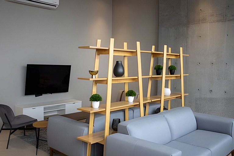 Luxury Apt/2BR/5 min ArenaMty/Gym/BBQ-WiFi/Parking