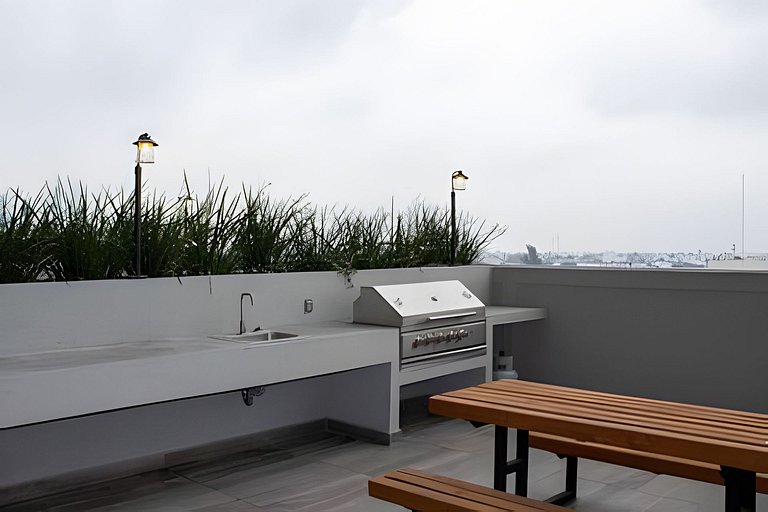 Luxury Apt/2BR/5 min ArenaMty/Gym/BBQ-WiFi/Parking