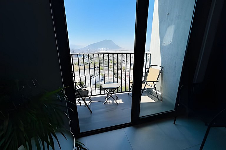 1414- Departamento a un paso de fundidora/6 px