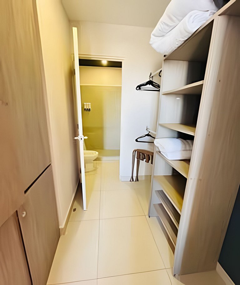 1414- Departamento a un paso de fundidora/6 px