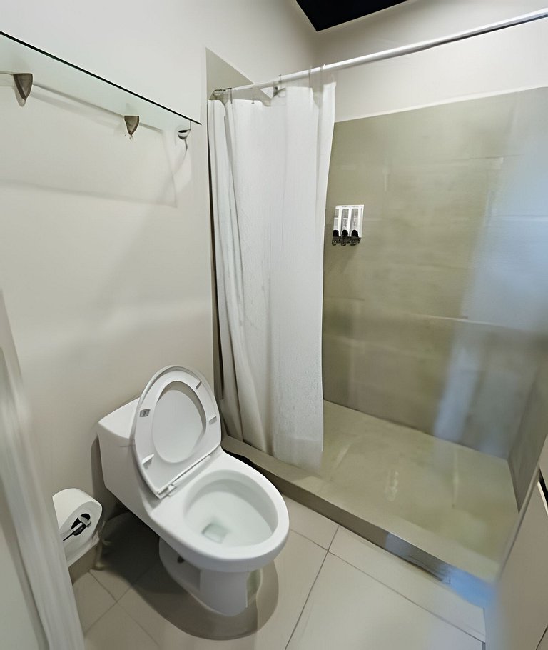 1414- Departamento a un paso de fundidora/6 px