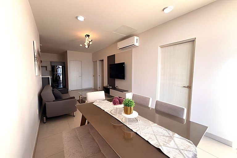 Centrico alojamiento para grupos/10px/wifi/parking