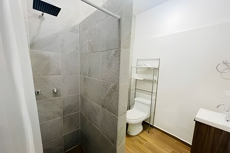 Depa en el cora de Mty a pasos de fundidora/8px/Ac