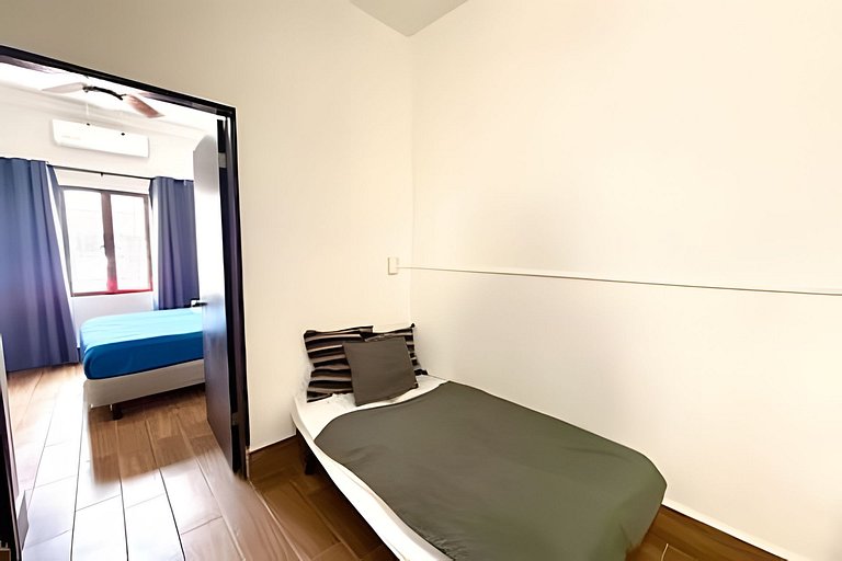 Depa en el cora de Mty a pasos de fundidora/8px/Ac