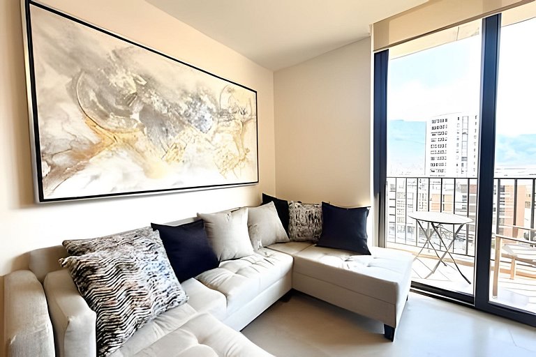 Lujo, vista y ubicación perfecta 2BR/5Px