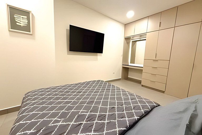 Lujo, vista y ubicación perfecta 2BR/5Px