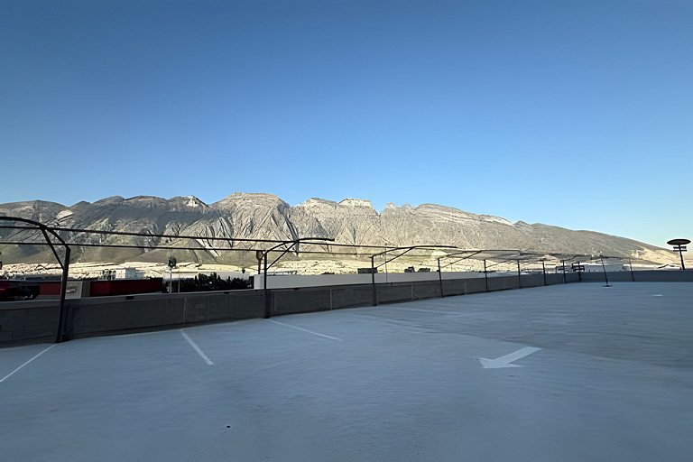 Lujo, vista y ubicación perfecta 2BR/5Px