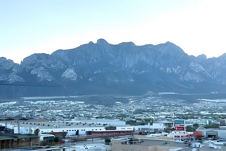 Lujo, vista y ubicación perfecta 2BR/5Px