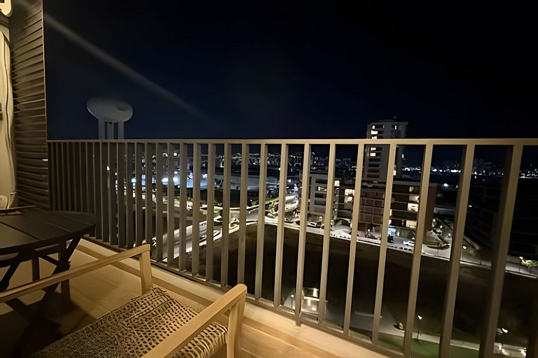 Lujo, vista y ubicación perfecta 2BR/5Px