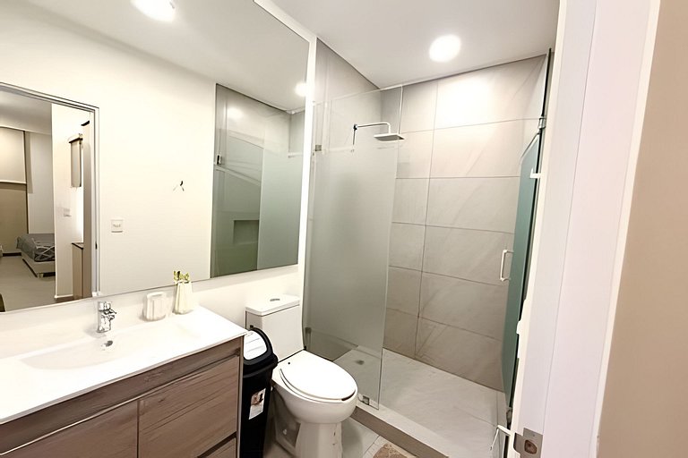 Lujo, vista y ubicación perfecta 2BR/5Px