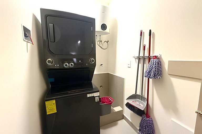 Lujo, vista y ubicación perfecta 2BR/5Px