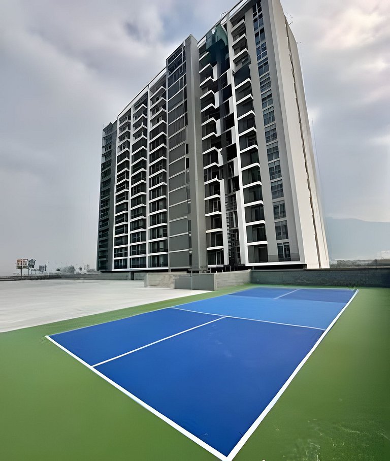 Lujo, vista y ubicación perfecta 2BR/5Px